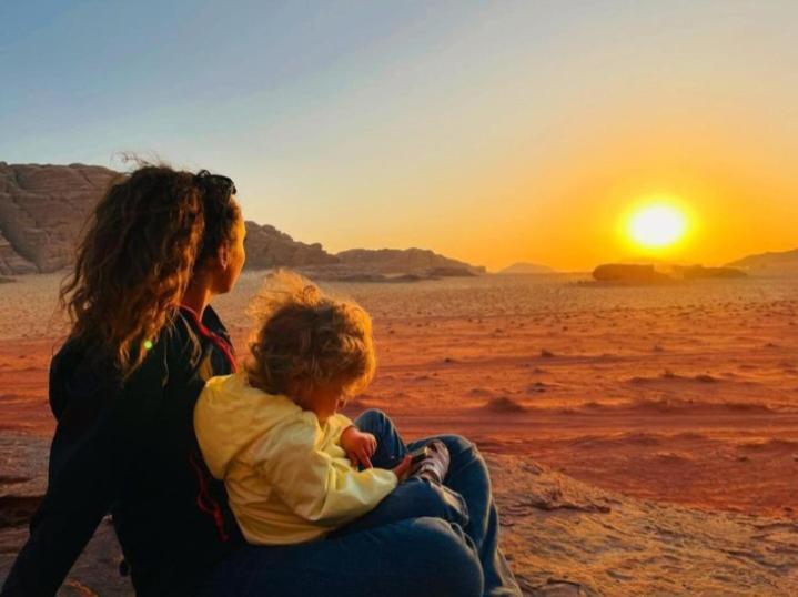 Moon City With Jeep Trips Wadi Rum Quarto foto